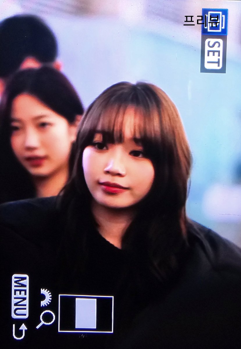 Diary_0022's tweet photo. 231126 인천공항 르세라핌 김채원 프리뷰
@le_sserafim #르세라핌 #LE_SSERAFIM #김채원 #キムチェウォン #KimChaeWon #채원 https://t.co/XsSfysrbyb