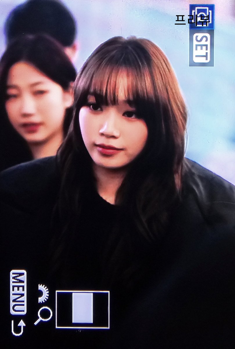 Diary_0022's tweet photo. 231126 인천공항 르세라핌 김채원 프리뷰
@le_sserafim #르세라핌 #LE_SSERAFIM #김채원 #キムチェウォン #KimChaeWon #채원 https://t.co/XsSfysrbyb