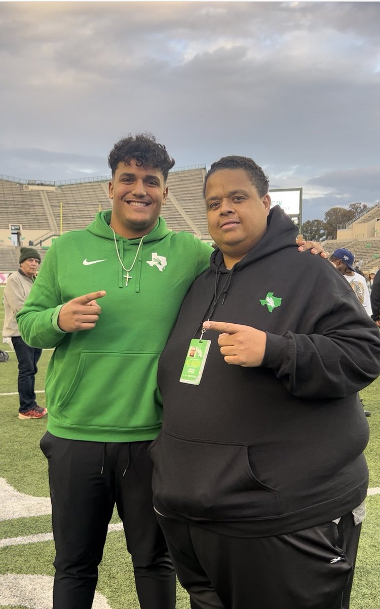 DiegoDillet's tweet photo. Had a great time watching NTU getting the win over UAB thank you @TrustMyEyesO &amp; @MeanGreenFB for the opportunity https://t.co/ChjzmcTDUx