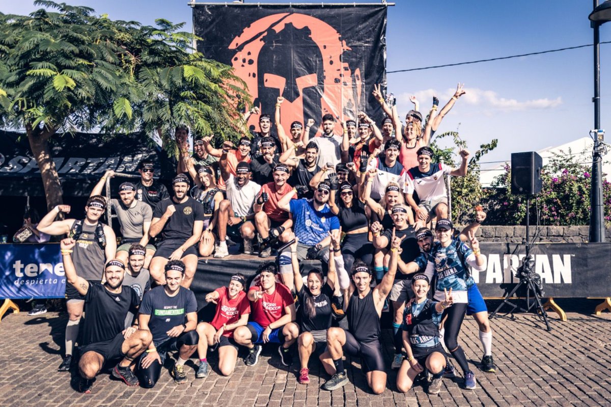 webtenerife's tweet photo. 🔊El director insular de Acción Exterior y Relaciones Institucionales, Pedro González, asistió a la primera entrega de reconocimientos de la @SpartanRaceEsp, una prueba que sigue posicionando a la isla como destino referente para el deporte. 

💙#TenerifeDespiertaEmociones https://t.co/YEnczU2JKq