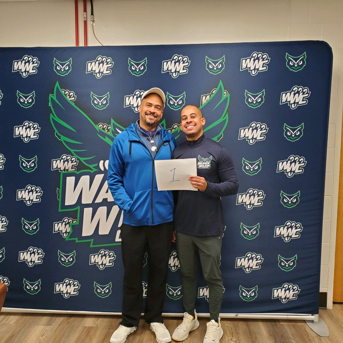 KipIoane's tweet image. Congrats to my guy @HortonBBallSite and his @wwcmbb squad with their first win of the season (and #CoachChris first career W as a head coach)! #ManyMoreToCome!!!