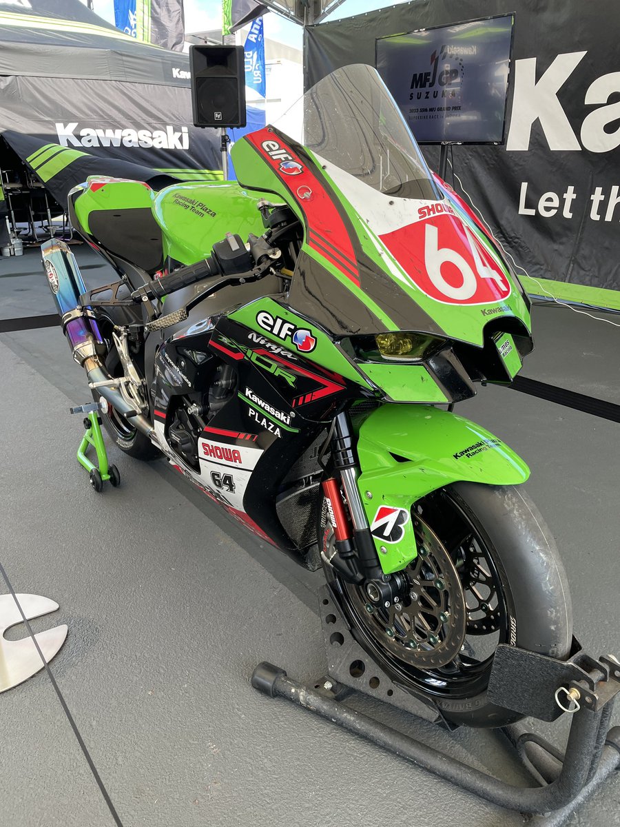 81BurgerJihanki's tweet photo. おはようございます😃
モータースポーツ応援企画❗️
2024年度鈴鹿サンデーや８耐参戦のチームでハンバーガーの提供サービスを受けたいチームを募集します
カウルにほづみバーガーのステッカーを貼っていただき、イベント等での実車展示などにご協力いただける事が条件となります😁よろしくお願いします https://t.co/UiV57kW2XG