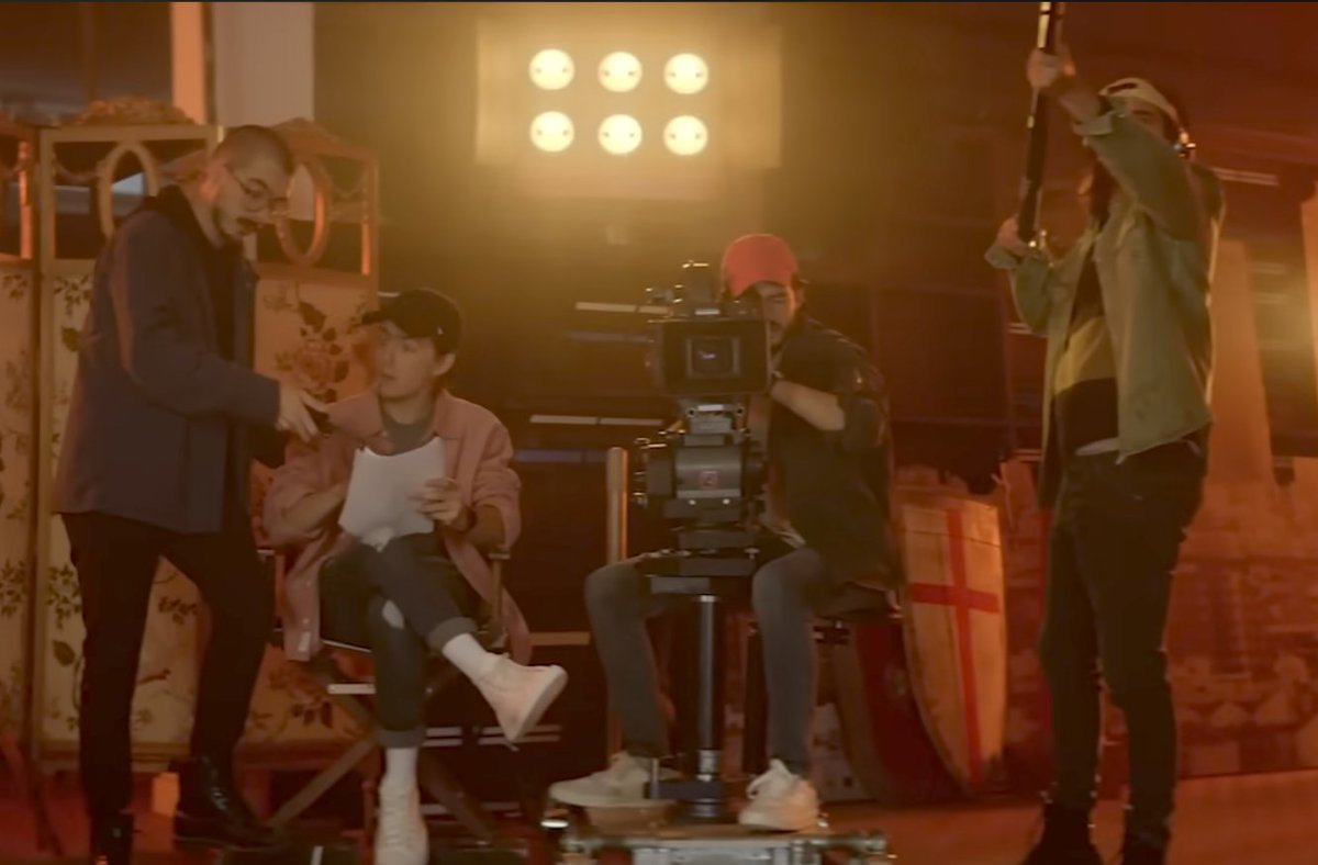 What is your favorite music video and why? 

Ours are No Termino because of the paint and Feo because of the prosthetics

#moratbanda #morat #moratfans  #moratworldwide  #moratfanverse #jpvillamil7 #simonvargas #jpisaza #martinvargas96