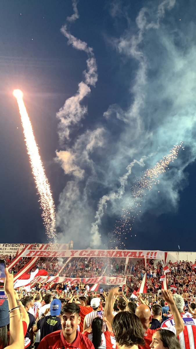 ¡EL TATE ES DE PRIMERA DEJENSE DE JODER!