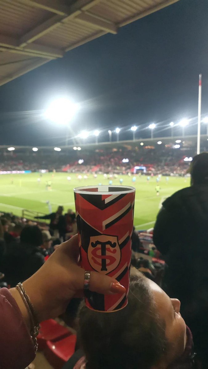 Une folle soirée 😍
@cheztontontlse

#STASM 🔴⚫