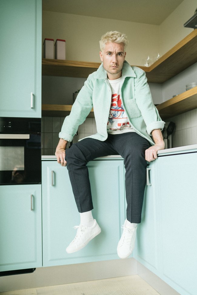 CallieHelm86's tweet photo. POV: when you’re casually waiting for the cookies to bake https://t.co/xM7nYI4NHR