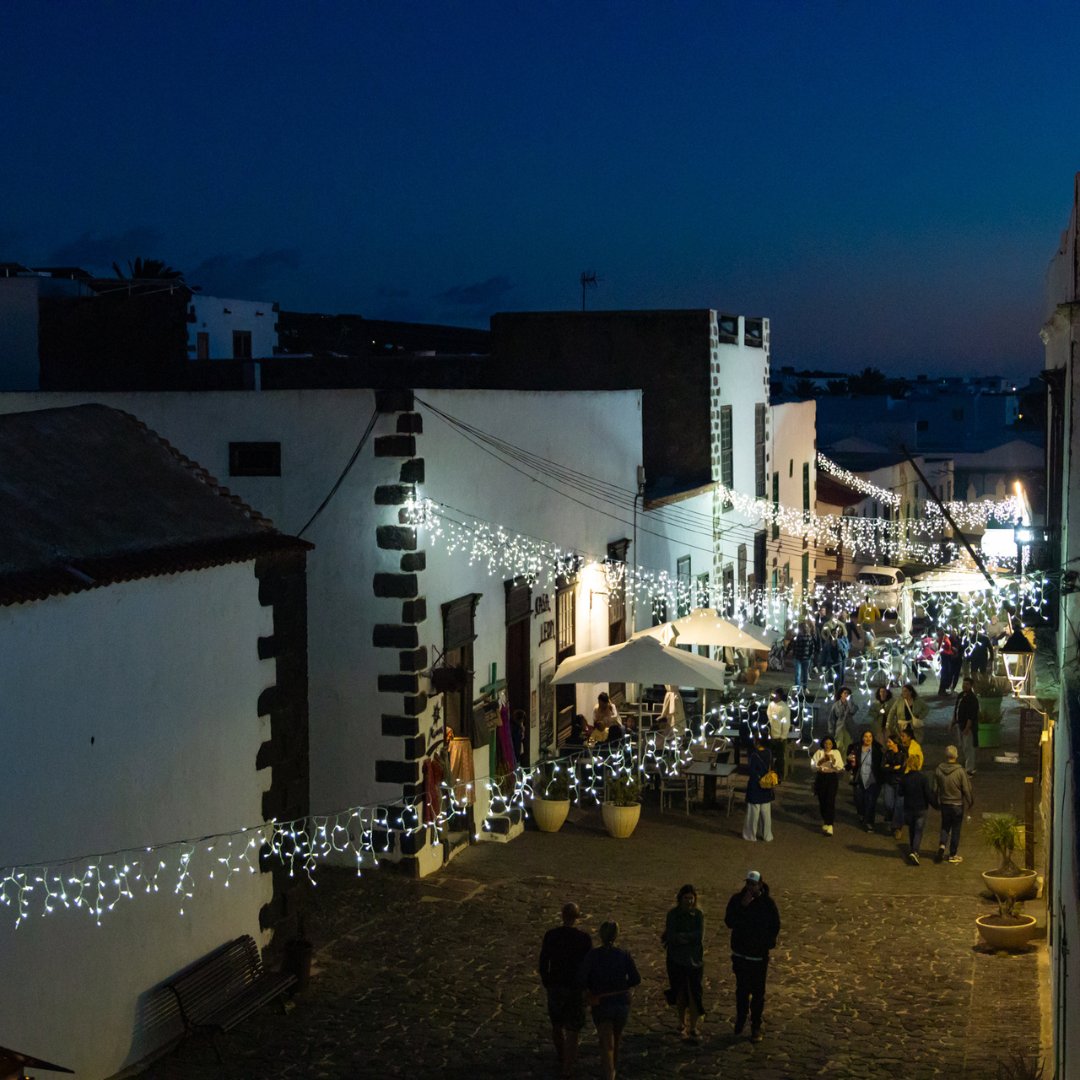 Hasta mañana 🌔 🌠 🙌  ☺️

____
#saborealanzarote #festivalenogastronomico #lacocinadelingenio #villadeteguise #gastronomiadelanzarote #lanzarote #productolocal #xedicionfestivalenogastronomico #tastinglanzarote #sabadogastronomico