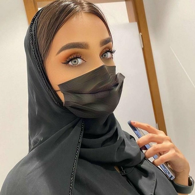 #زواج_مسيار_الدمام
#الدمام_الان
سعوديه مطلقه بدون اولاد العمر٣٢ الطول١٦٧ الوزن٦٠ جميله متدينه المنطقه #الدمام_الان عندها بيت ملك موظفه حكومي ترغب بزواج مسيار من رجل يسعدها مايهم العمر 
للتواصل مع الخطابه واتس 
wa.me/966597001872