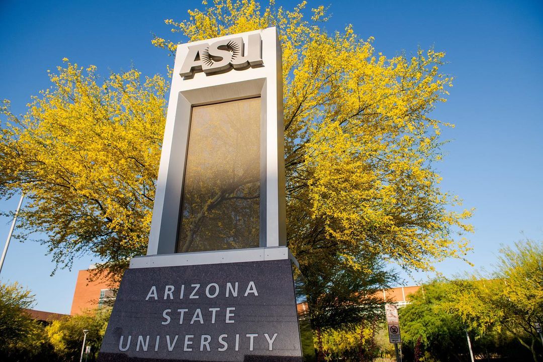 While you're savoring that turkey, make your Thanksgiving break even more exciting! 🍁🦃 Explore life at <a href="/ASU/">Arizona State University</a> with #FutureSunDevil students on @primevideo The College Tour! 

Watch ➡️ yourfuture.asu.edu/college-tour