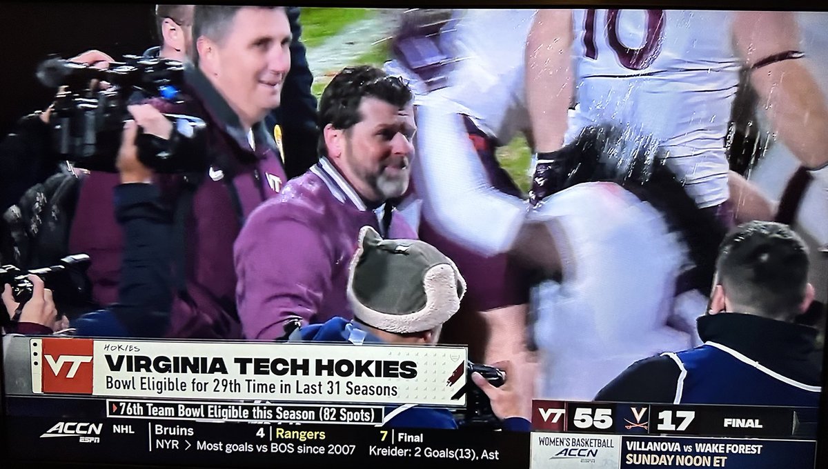 Jeff_Radcliffe's tweet photo. Congrats @HokiesFB ! Racked up 55 points in the @CommonwealthCup over UVA. We’re on the way back! #VirginiaIsMaroonAndOrange https://t.co/AoAdOJEpxF
