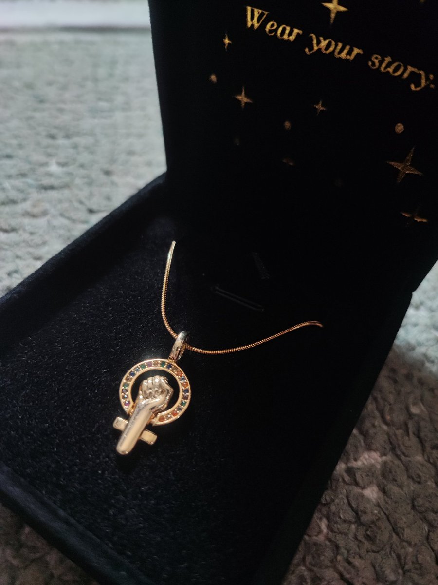 chocojamernut's tweet photo. ‼️ WTS / LFB ‼️

ORIGINAL Tala by Kyla × Ben&amp;Ben Sabel Necklace ✨

350 pesos + SF
Or pwede meet up around Gateway Mall Cubao/Sta. Mesa

Used less than 5 times only
RFS: need allowance for feasib study 🥹

An RT would help :>
PM for more deets.

#BenAndBen #TalaByKyla https://t.co/Y1HkRDTY6r