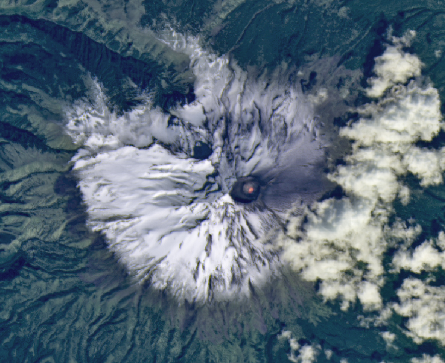 🔴⚠️🌋🇲🇽While its activity goes on with a lower intensity, #Popocatépetl has been blanketed with #snow and the #landsat 8 image of Nov.24 shows its new style with the standing thermal anomaly in its crater. Ice and lava stay together in this #volcano of #mexico. @TheVolcanofiles