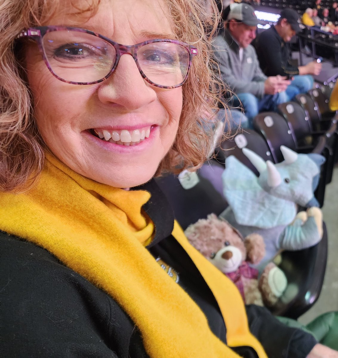 TBridg43's tweet photo. Ready for some Shocker basketball.  #watchus https://t.co/IzmTS3ua1y