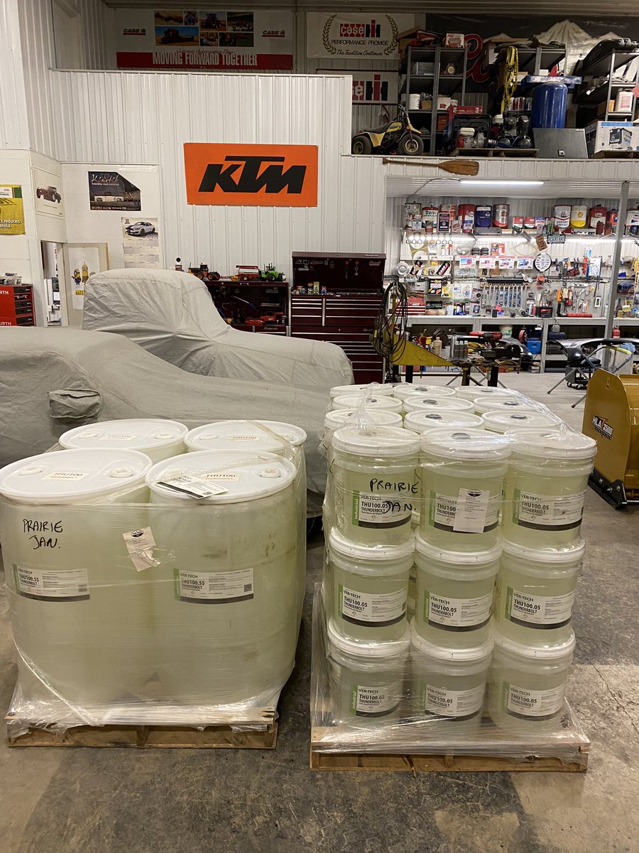KuntzInc11's tweet photo. Another shipment of TBolt came I. Last night!If needingany Tbolt or Tru https://t.co/WPiPqj9hQZ any one of us for product @CarsonKuntz1 @VKuffert @SilverStarAg will be announcing a new dealer on Monday that will be adding these products to the increadable line of products offers. https://t.co/QcHEXvGCVm