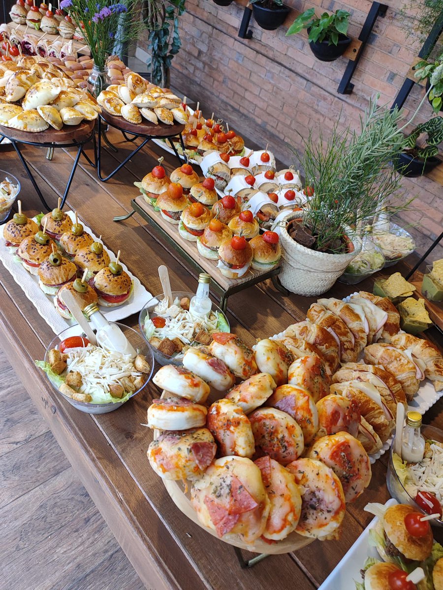 Laurencia tweet media