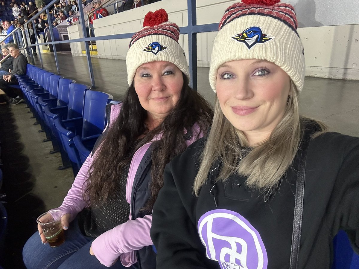 jackmadd0709's tweet photo. Section 7 row G 13,14. @HVACBerkshire @ThunderbirdsAHL  @bitsys_army  #TOOCOOL #hockeyfightscancer  Let’s go T-Birds https://t.co/EdruzNdAF9
