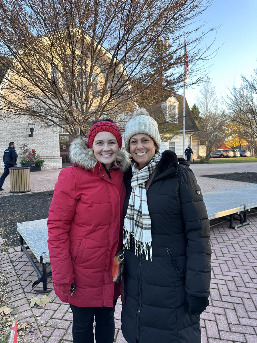 Emily Cuervo tweet media