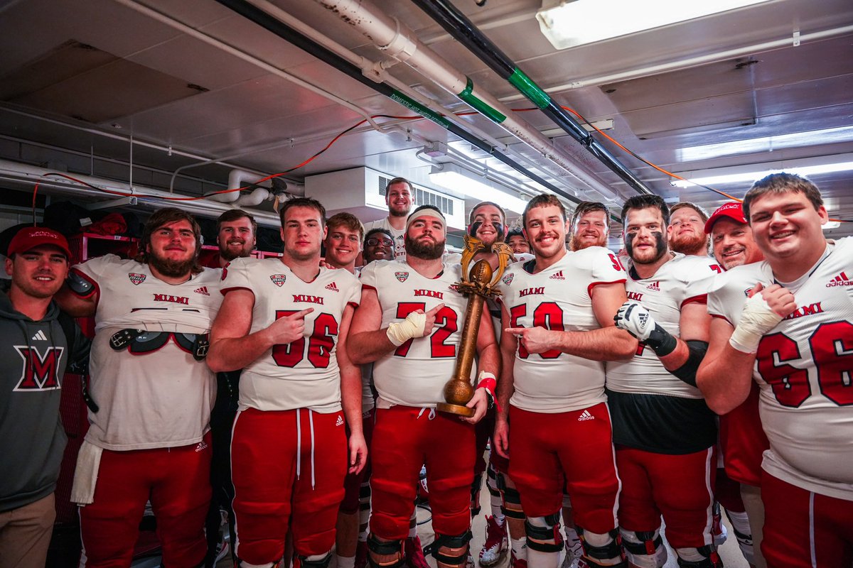 Love this team. Love this group. #OLinePride