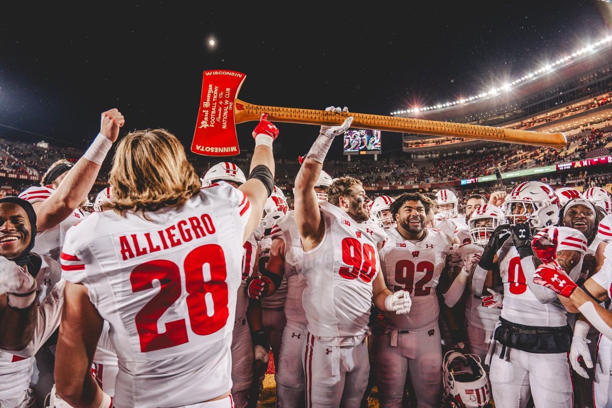 BadgerFootball tweet picture