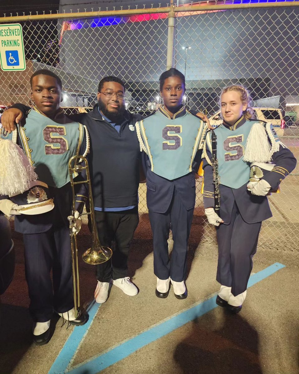 Congratulations to Alexis, Denisha, and Jayden on completing their first semester with the Southern University "Human Jukebox" Marching Band. They are representing the Band of Blue very well. #Jukes #PortAllenToSouthernU #PortAllenBandAlumni