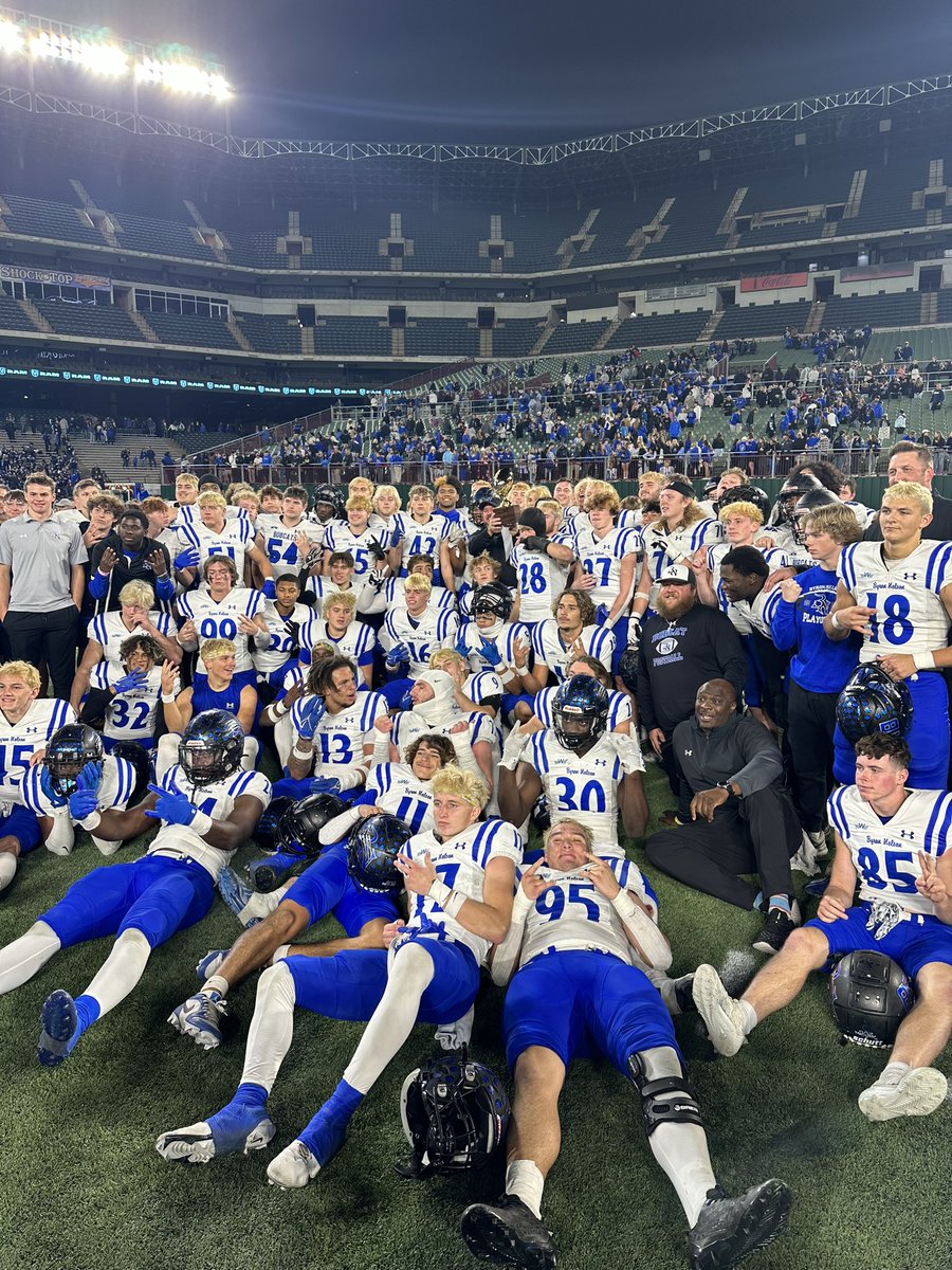 NISDAthletics's tweet photo. Bobcats win! 13-0 and headed to the 6A Regional Final! Let's keep it rolling! @BNHSFOOTBALL09 https://t.co/CApmDfjl4n