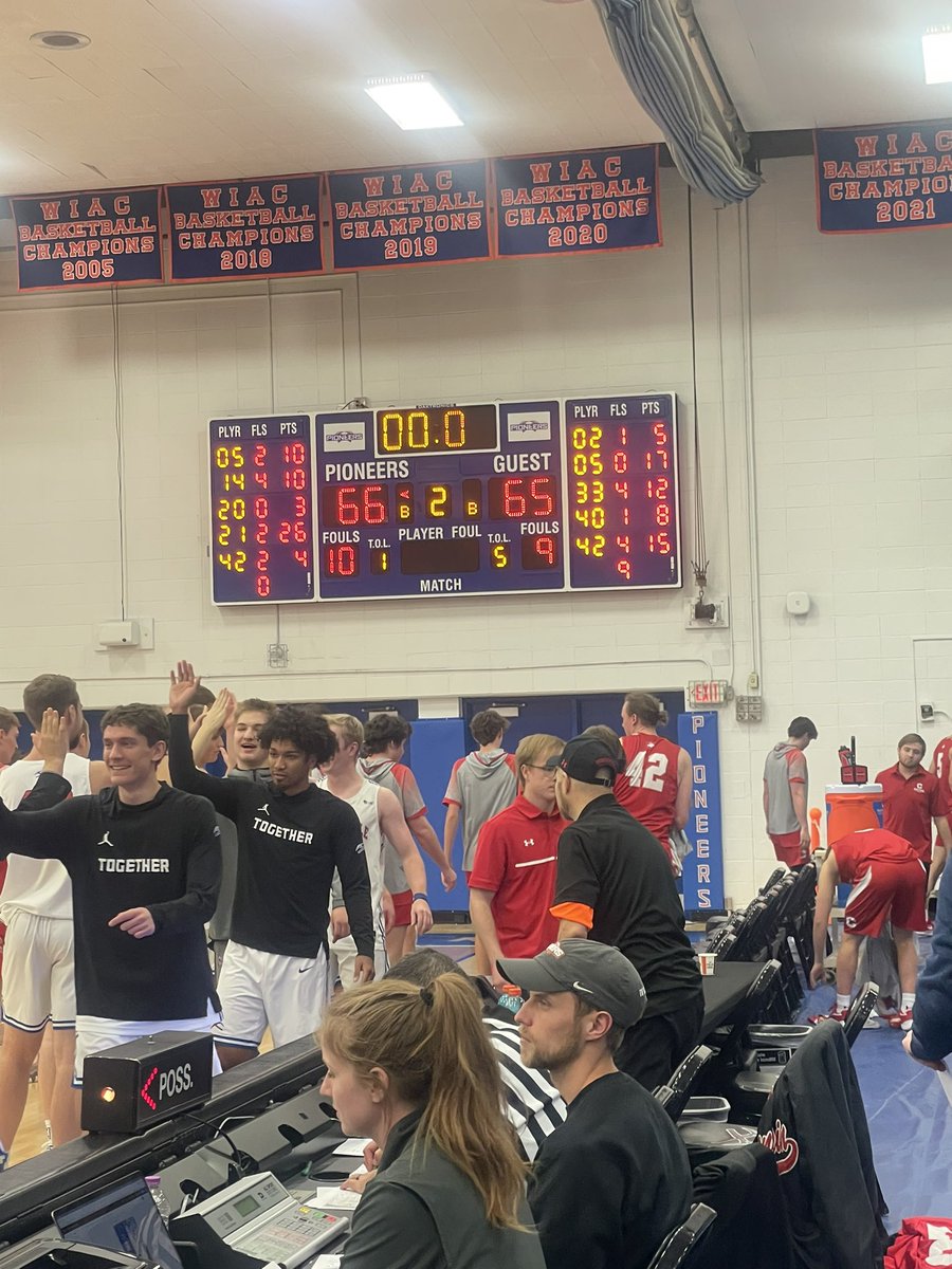 HUGE performance from <a href="/maxlove51/">Max Love</a> (new career high) in the Pioneers come from behind win against Central College in front of a nice crowd. Love with 26 and the game winning 3 with 9.9 seconds remaining. 

<a href="/UWPlattMBB/">UW-Platteville Men’s Basketball</a> #SwingTheAxe⛏