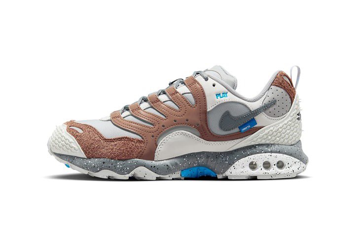 sneaker9895's tweet photo. UNDEFEATED × Nike Air Terra Humara in "Archeo Brown" and "Black"

The first of these, “Archeo Brown,” offers a white and grey base seasoned with titular brown accents and blue branded hits for a mountainous look. The other, “Black,” goes for a more stealthy, roadman-esque look https://t.co/kxYg8sTopV