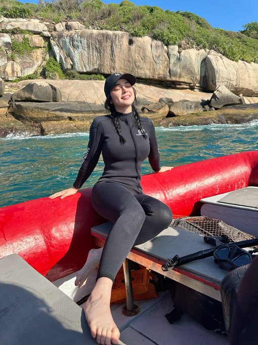 Fui conhecer os peixinhos hoje ❤️ https://t.co/IP9BNlnrt3