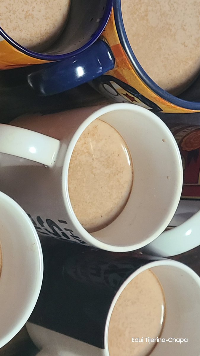 EduiTijerina's tweet image. #Arepas, #pandebono, #huevito, #chorizo, #queso y #chocolate...
#Almuerzo en #familia, 100% #colombiano...!!