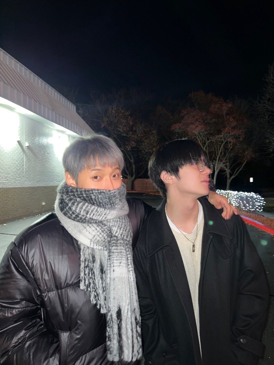 OmegaX_members tweet picture