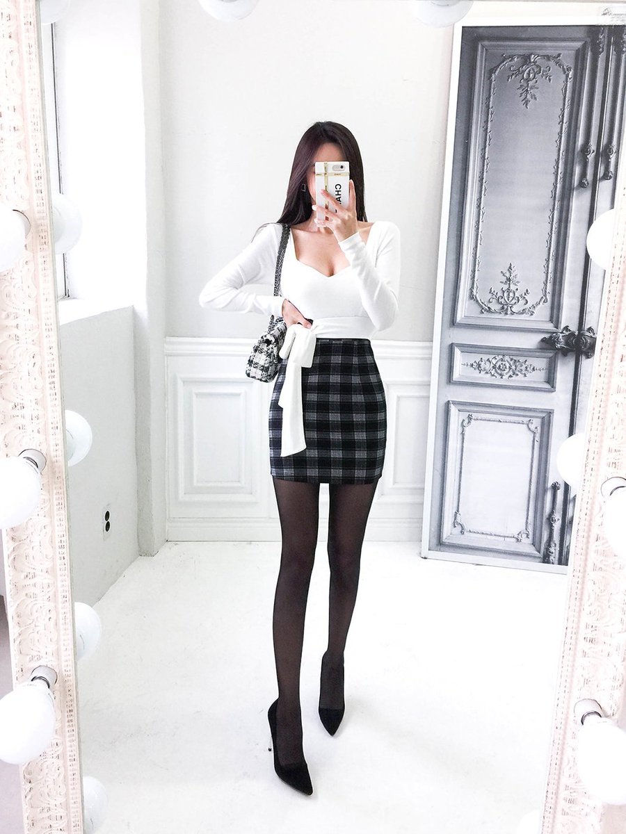 Yoonjoo_lust's tweet photo. https://t.co/8uijP9lNSx