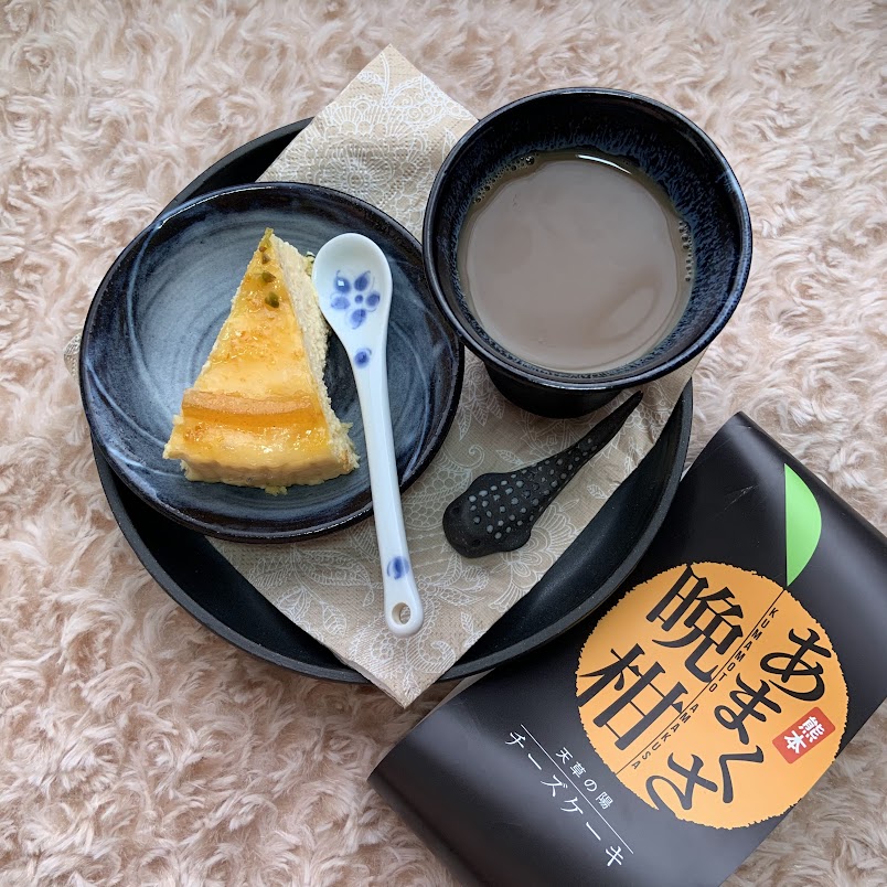 kyop22's tweet photo. #陶房秀星 さんの #熊本県伝統工芸館
での作陶展が最終日だそうです🏯＞RP

…ということで❔器にいろいろ
と盛ってみました🎶の画を✨
(※画像④のジンベイくんも含め秀星さん
の作品で、スプーンのみ砥部焼です📝)

今日も盛況でありますように🍀u人u
2023年11月26日 @shusei1970 #shusei https://t.co/C4mvLPex4T