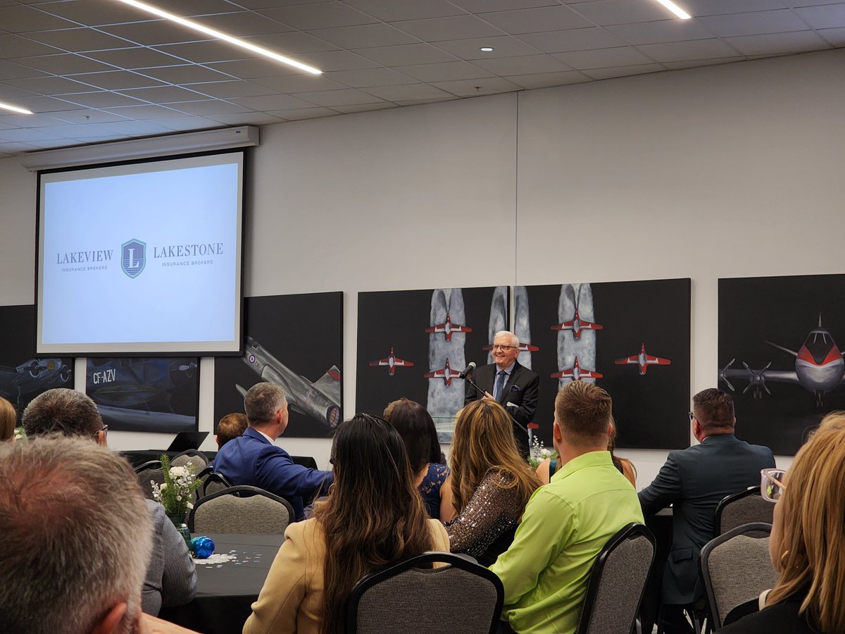 Dueck Builders tweet media