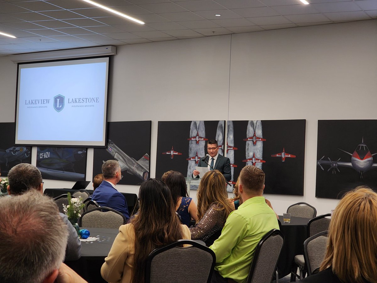 Dueck Builders tweet media