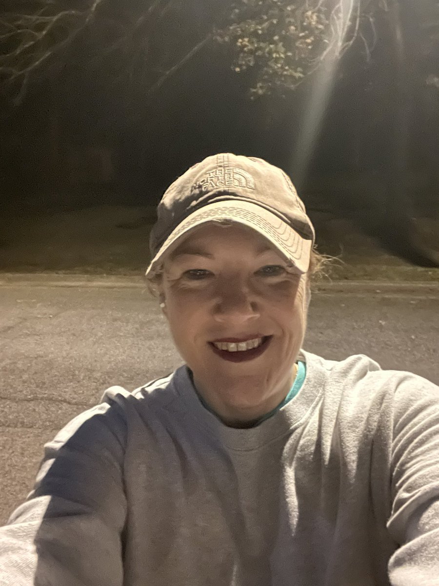 nknikole's tweet photo. Post Thanksgiving run! 5 miles https://t.co/GK9jG4eQFP