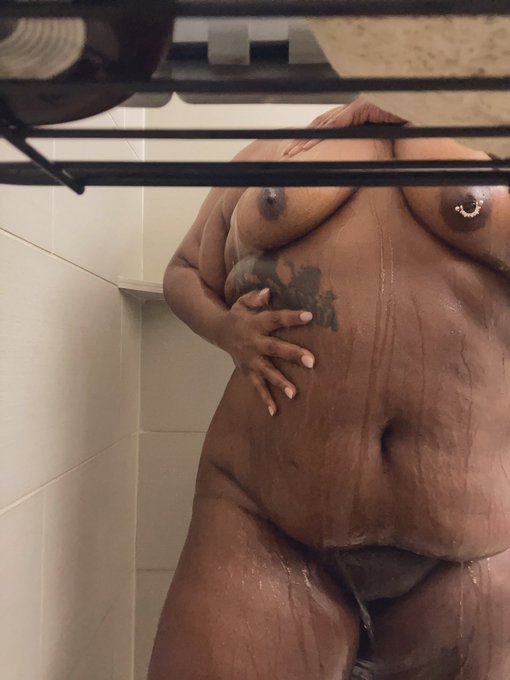 Should I go get slutted tonight? https://t.co/vYMPFqjPr2