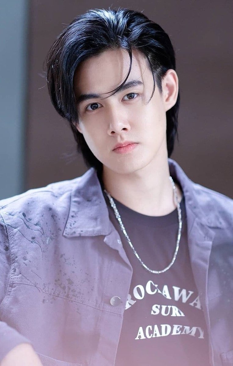 eLy_Thax's tweet photo. Happy Birthday Bank!! siempre apoyándote desde Chile!! 🇨🇱 🎊🎉🎈🥳
#BankTora25thBirthday #banktora #banktoranin #ToraElement #ELEMENTTH #dom25 https://t.co/xW3TKm57FT