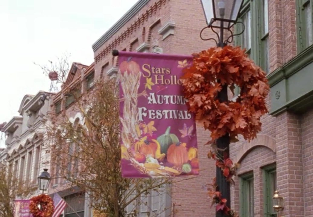Thankful for Stars Hollow. 🍁