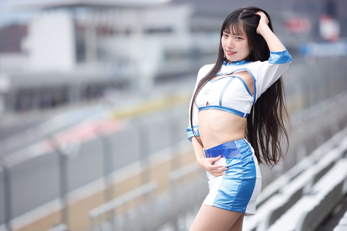 kazfuna1's tweet photo. #マシュマロ撮影会 @akimoto_rui 
富士スピードウェイ　秋元るいさん　その１

るいさんRQになる https://t.co/fwIk3mYo8P