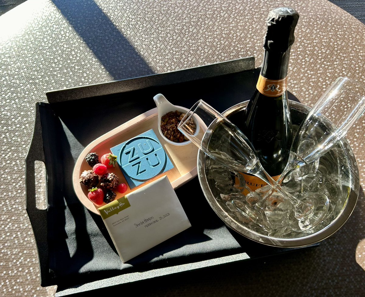 A sweet welcome at <a href="/HotelValleyHo/">Hotel Valley Ho</a> today! <a href="/ExpScottsdale/">Experience Scottsdale</a>