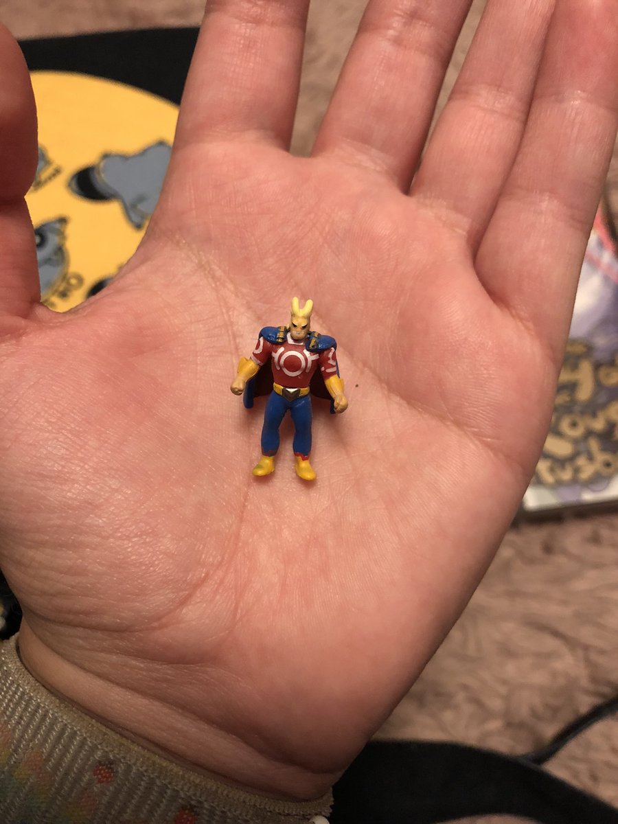 ravenstaag_'s tweet image. everyone shut the FUCK up. tiny all might.