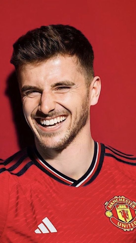 iagokkkkkkkkjj's tweet photo. @dacruzcec @CRVG_MUFC09 CHEGOU! Chegou a notícia que ninguém queria falar,morre aos 50 anos @CRVG_MUFC09,segundo as informações ele teria entrado em depressao depois de ser oprimido por pessoas do Twitter.
Que essas pessoas paguem!😭😭😭 #camisacomfoto #menorbom😭😭 https://t.co/J6NYIEHMmo