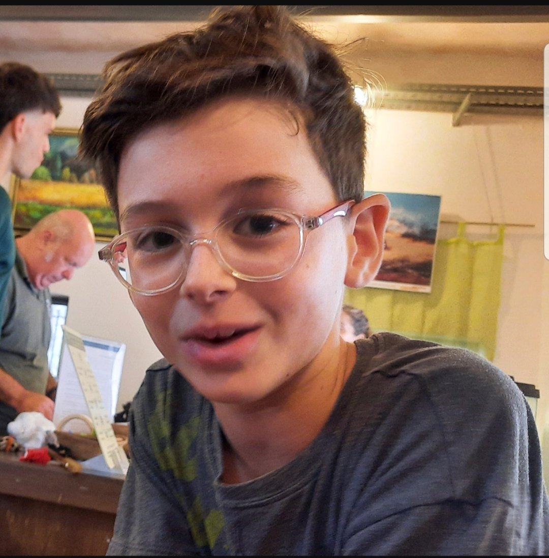 EmileHudso77458's tweet image. Photo of boy held captive:
Ohad Munder who spent his ninth birthday as a hostage in Gaza, was among four children freed from captivity on Friday as he returned with his mother and grandmother to Israel on the first day of a planned four-day truce and prisoner exchange.