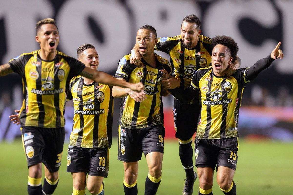 Felicito al club “aurinegro” que se coronó Campeón de la Liga de Fútbol de Venezuela, extraordinaria victoria que le otorga la décima estrella al Deportivo Táchira. También, un merecido reconocimiento al Caracas FC, por habernos regalado una final de primer nivel. Ha sido un gran…