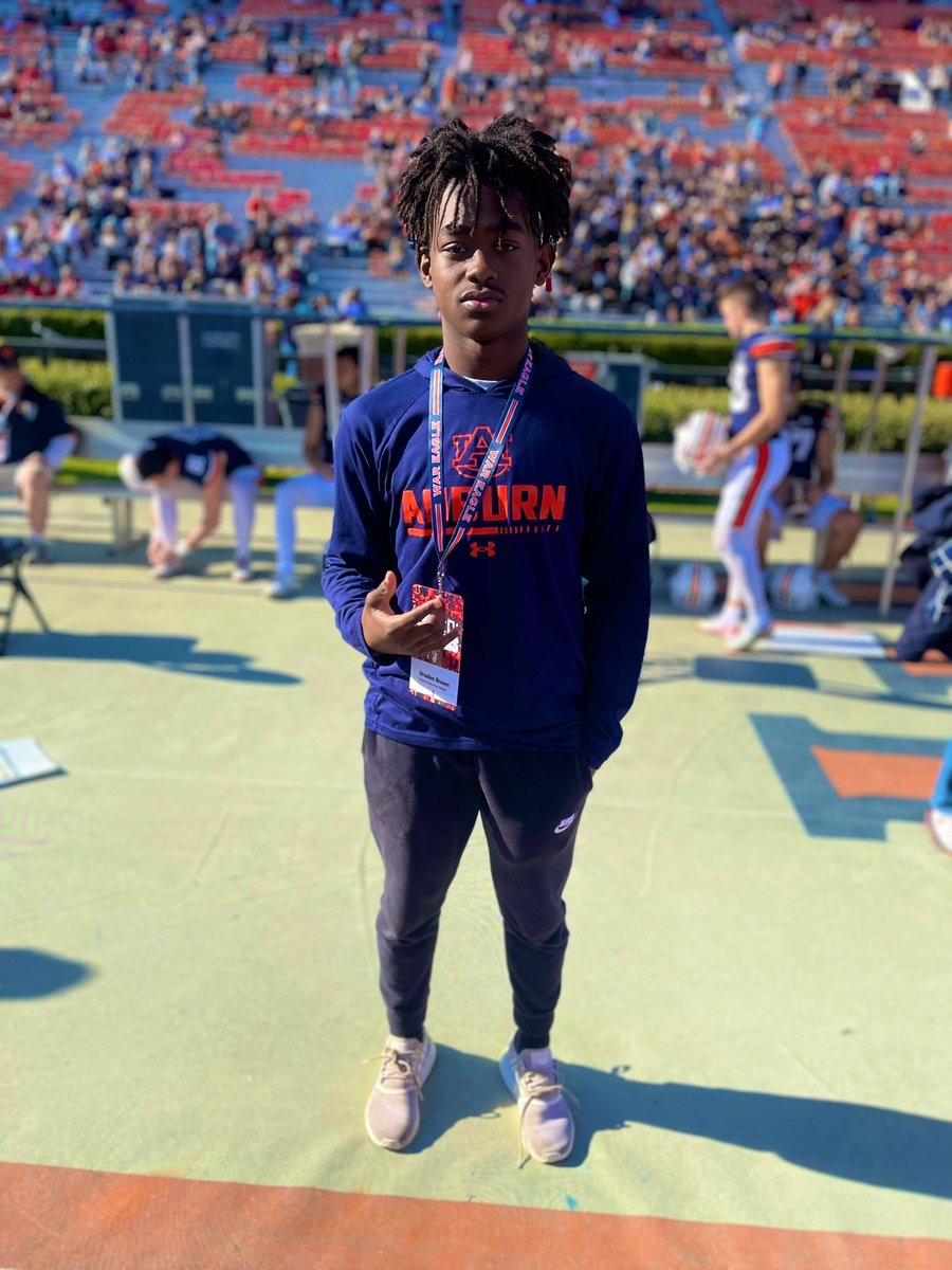 Had a blast on the plains thank you <a href="/AuburnFootball/">Auburn Football</a> for having me🦅🦅 #Wareagle <a href="/DemarcusRiddic/">demarcus</a> <a href="/JordanSimo2358/">Jordan Simon</a> <a href="/JakeMinor15/">Jåke Mińør💫</a> <a href="/CoachPMonty/">Philip Montgomery</a> <a href="/CoachHughFreeze/">Hugh Freeze</a> @CoachA_AU <a href="/CoachCaddy24/">Cadillac Williams</a> <a href="/CoachDavisWR/">Marcus Davis</a> <a href="/TimothyBaggett/">Timothy Baggett</a> <a href="/natash_sanders/">Natasha</a> <a href="/HallTechSports1/">Hall-Tech Sports</a> @chiltonco_FB <a href="/ALLGASATHLETES/">ALLGAS ATHLETES™️ ⛽️⛽️⛽️⛽️</a>