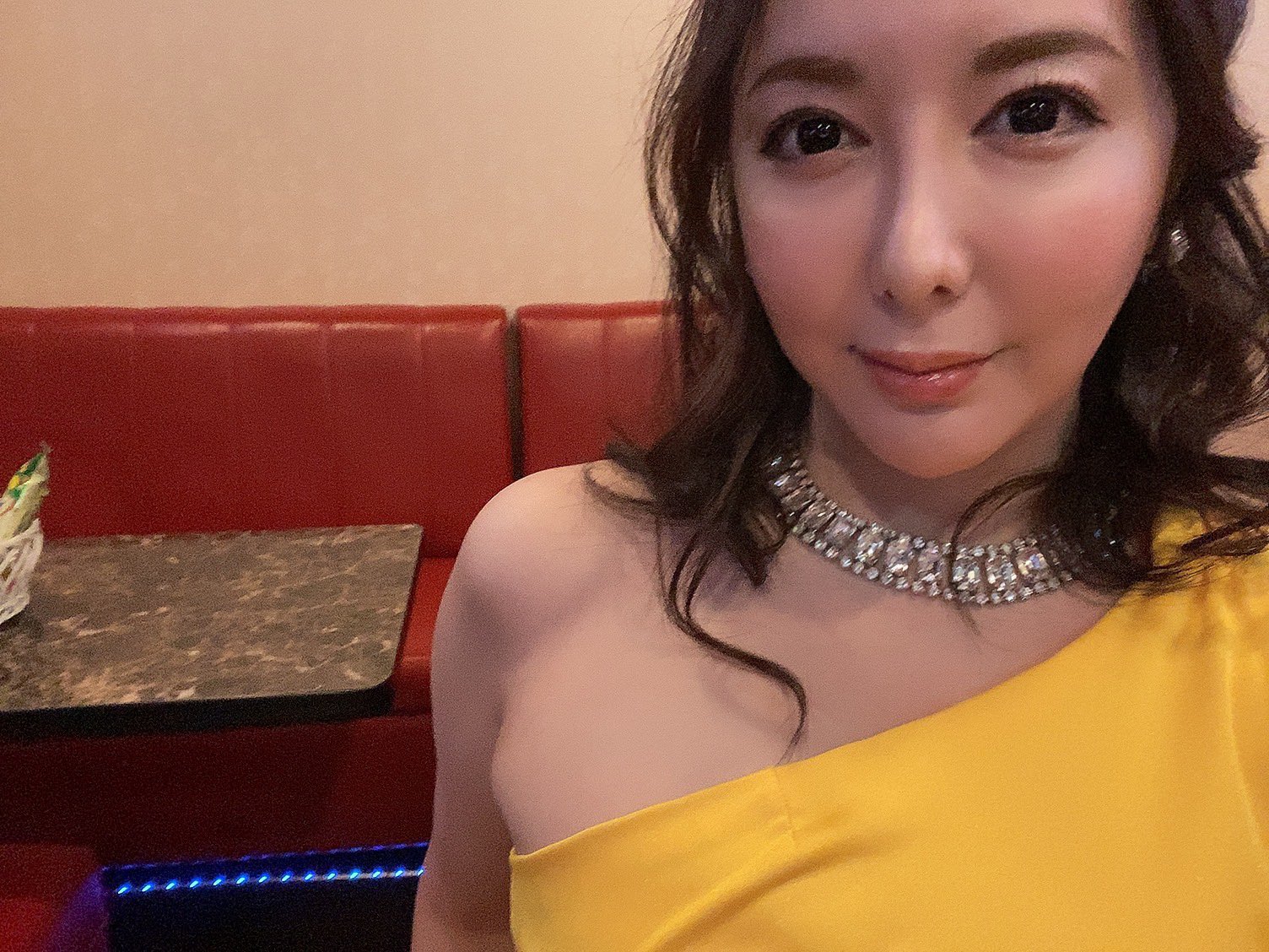 天音エミル　ニューハーフ 昨夜の月野姫(天音エミル)ちゃんスタッフ特別参戦イベントは大いに盛り上がりました♪☆♡  御来店の方々、沢山のシャンパン🍾空けていただき誠にありがとうございました🌟🌟🌟感謝です。 #月野姫 #天音エミル #Mixber ...