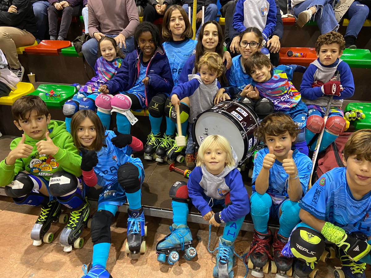 AlcalaHockey's tweet photo. Otra victoria de las #guerrerasalcalainas, mas complicada de lo que indica el marcador ante un gran rival que nos puso las cosas bastante difíciles.
¡¡Gracias afición!! 💪💙
@AlcalaHockey ️5️⃣➖️1️⃣ @HockeyCambre
#aupaalcala #juntossomosmasfuertes #valores #Igualdad #CPAH https://t.co/Pfg3XMwOPe