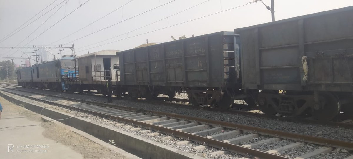 Gati Shakti Cargo Terminal (GCT) Facilitating Seamless & Integrated Connectivity!
   M/s ACC limited Ametha first Gati Shakti Multi-Modal Cargo Terminal of WCR served by Mehgaon station of Jabalpur  division has been commissioned .
#PMGatiShakti #Hungry4Cargo @RailMinIndia