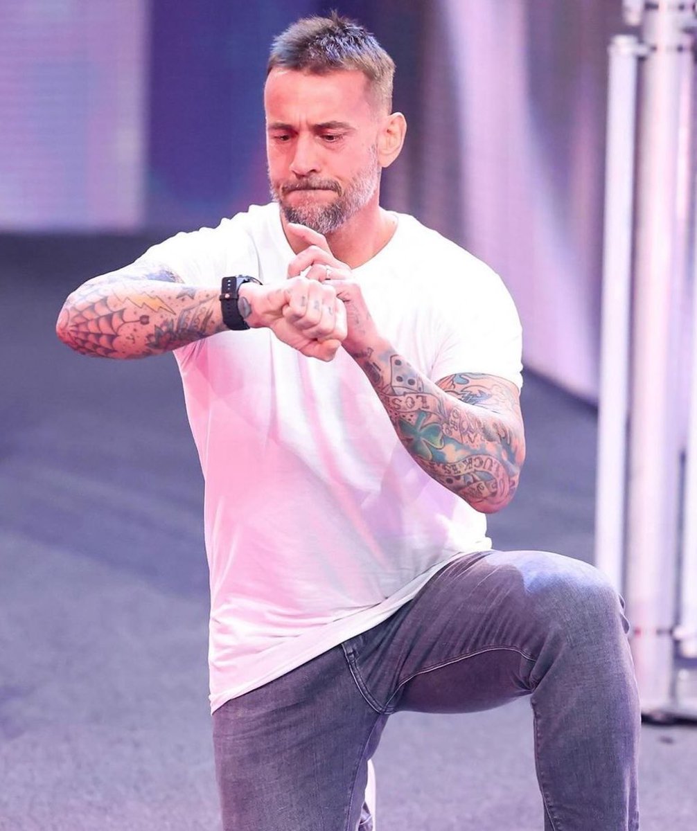 _kennythoughts's tweet photo. This may sound cheesy but CM Punk returning to WWE really makes me feel like nothing is impossible. No grudge is too deep. No bridge is ever truly burned. The amount of hate this man had towards this company, all the disparaging comments and bad feelings and yet 9 years later? Here he is. Man. If you’re holding onto something? Let that ish go! 

I’m truly truly inspired to let some things go that I’ve been holding onto for years and step into the next chapter of my life. Anything and I mean anything is possible!
