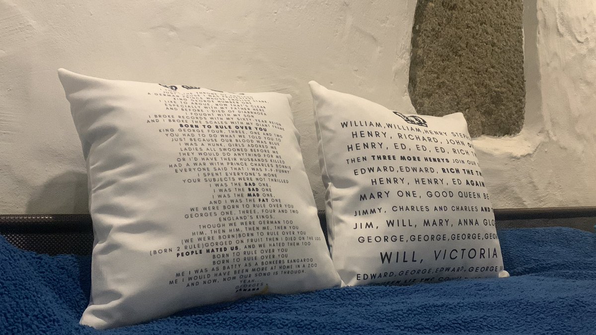 My #HorribleHistories obsessed 7 year old was very excited to spend his first night at our new house - Tudor granite walls and surprise new <a href="/HH_World/">Horrible Histories</a> song inspired cushions from <a href="/redbubble/">Redbubble</a> 🥰